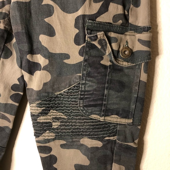 camo jeans - Picture 3 of 4